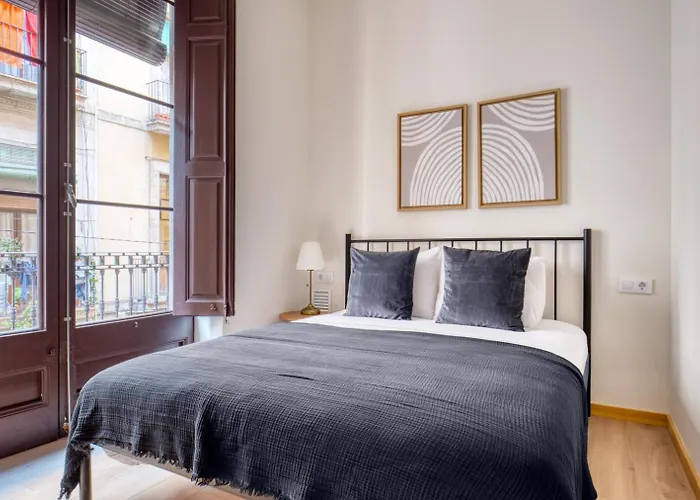 Blueground El Born Nr Port Vell Bcn-59 شقة *